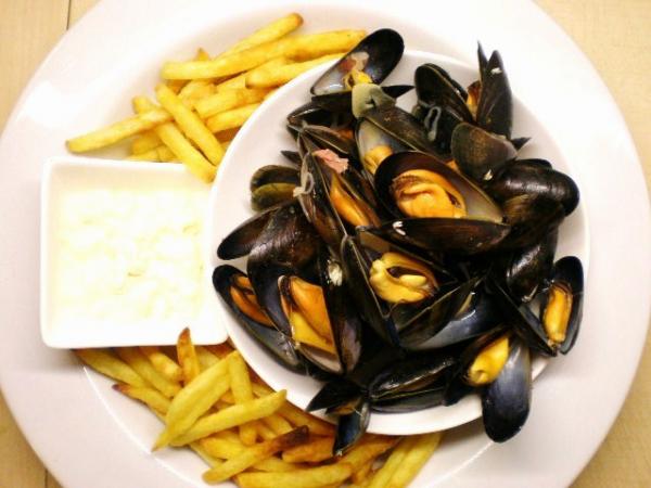 MOULES FRITS 012