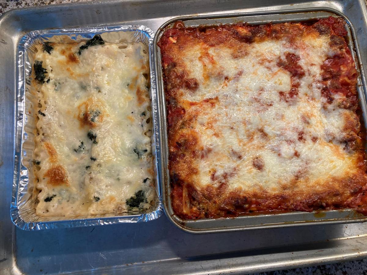 My husband prefers Red Sauce, whereas I like White Creamy Sauces.
So I made two different Lasagnas, Red with Italian Sweet Sausage and White Chicken a