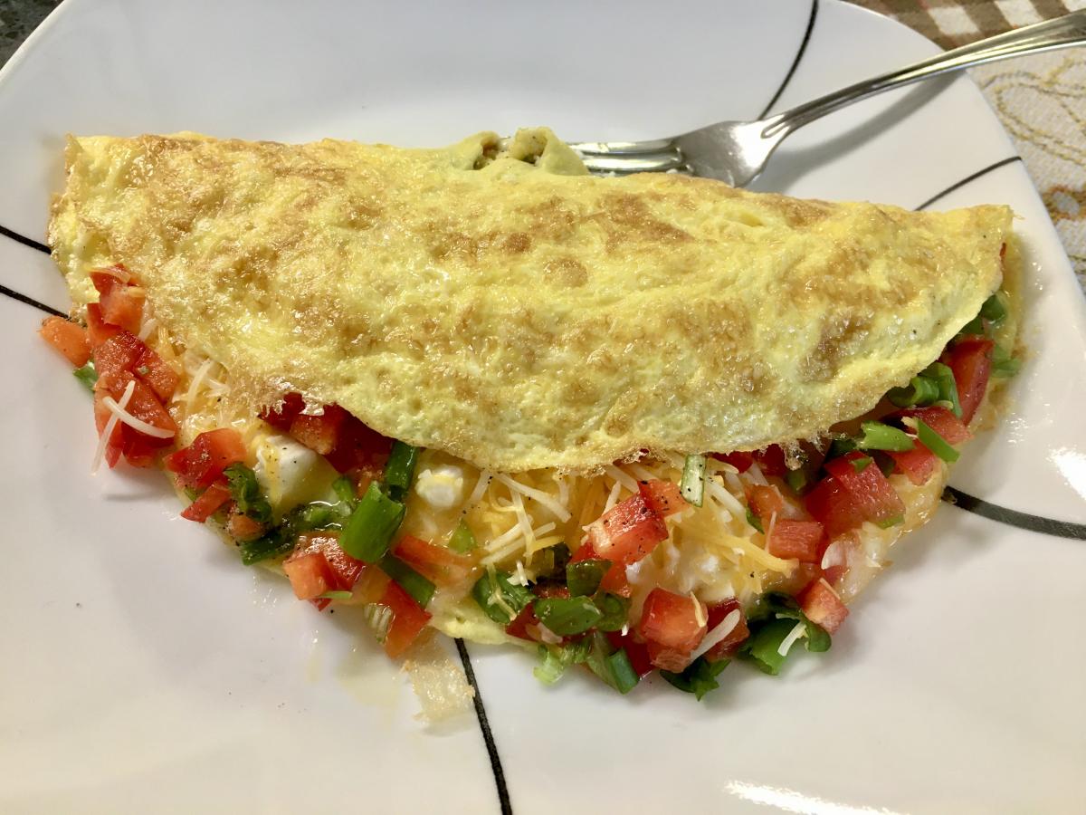 Omelet with Red Bell Pepper, Scallions, Feta and Cheddar Cheeses