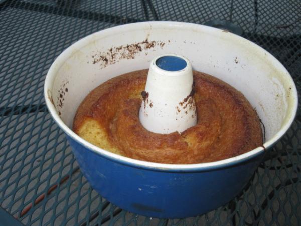 Photo for Tim to check out:
I cooked this about 2 or three days ago this is the cake with the creamed crisco and sugar method. I cooked it 5or10 min t