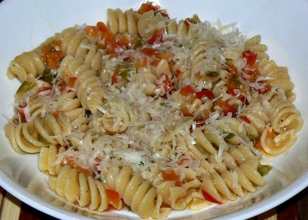 Rotelli pasta with veggie sauce